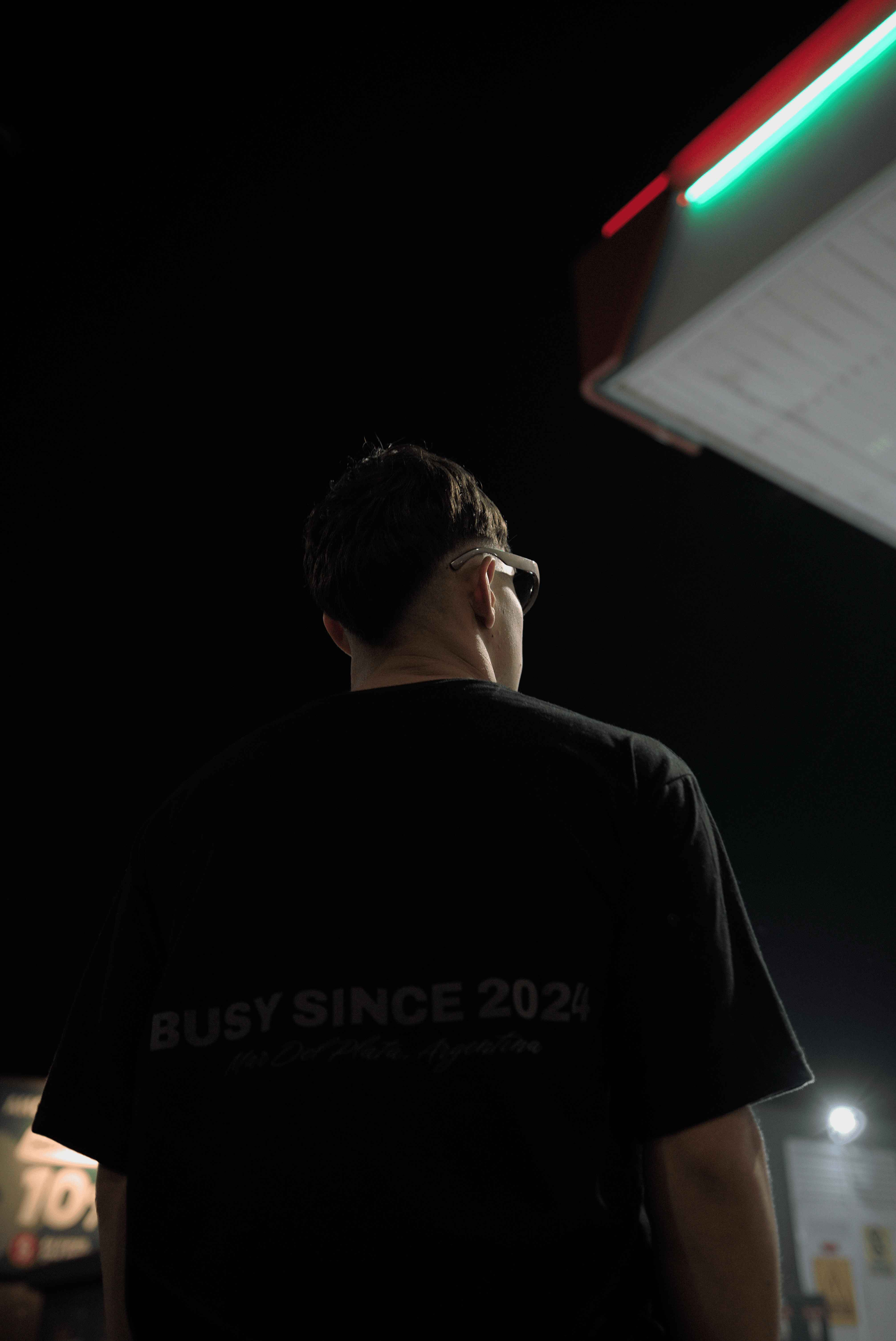Remera Busy Since negra
